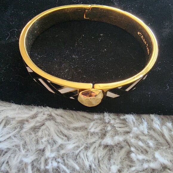 TRINA TURK BLACK WHITE AND GOLD HINGED BANGLE - Picture 1 of 5